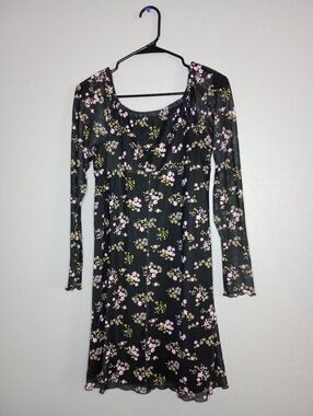 art class Black Long-Sleeve Floral Scoop Neck Dress